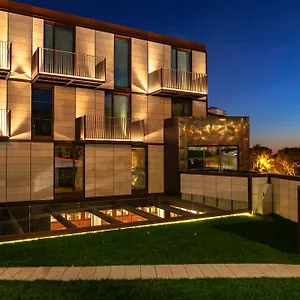 ***** Hotel Wine & Books Portugal