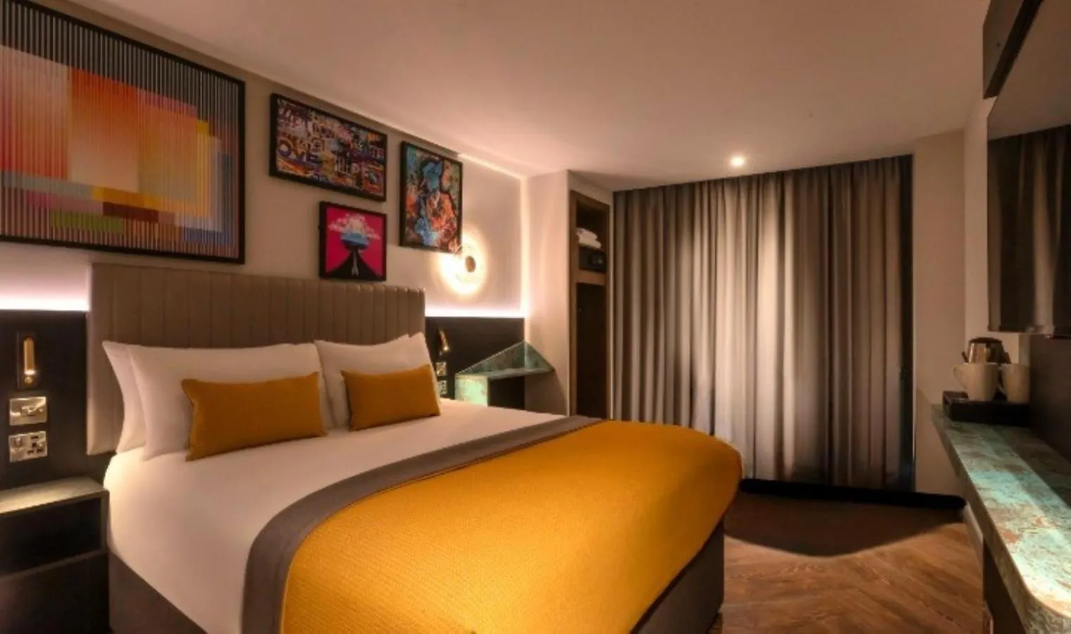 Maldron Hotel Shoreditch London 4*,